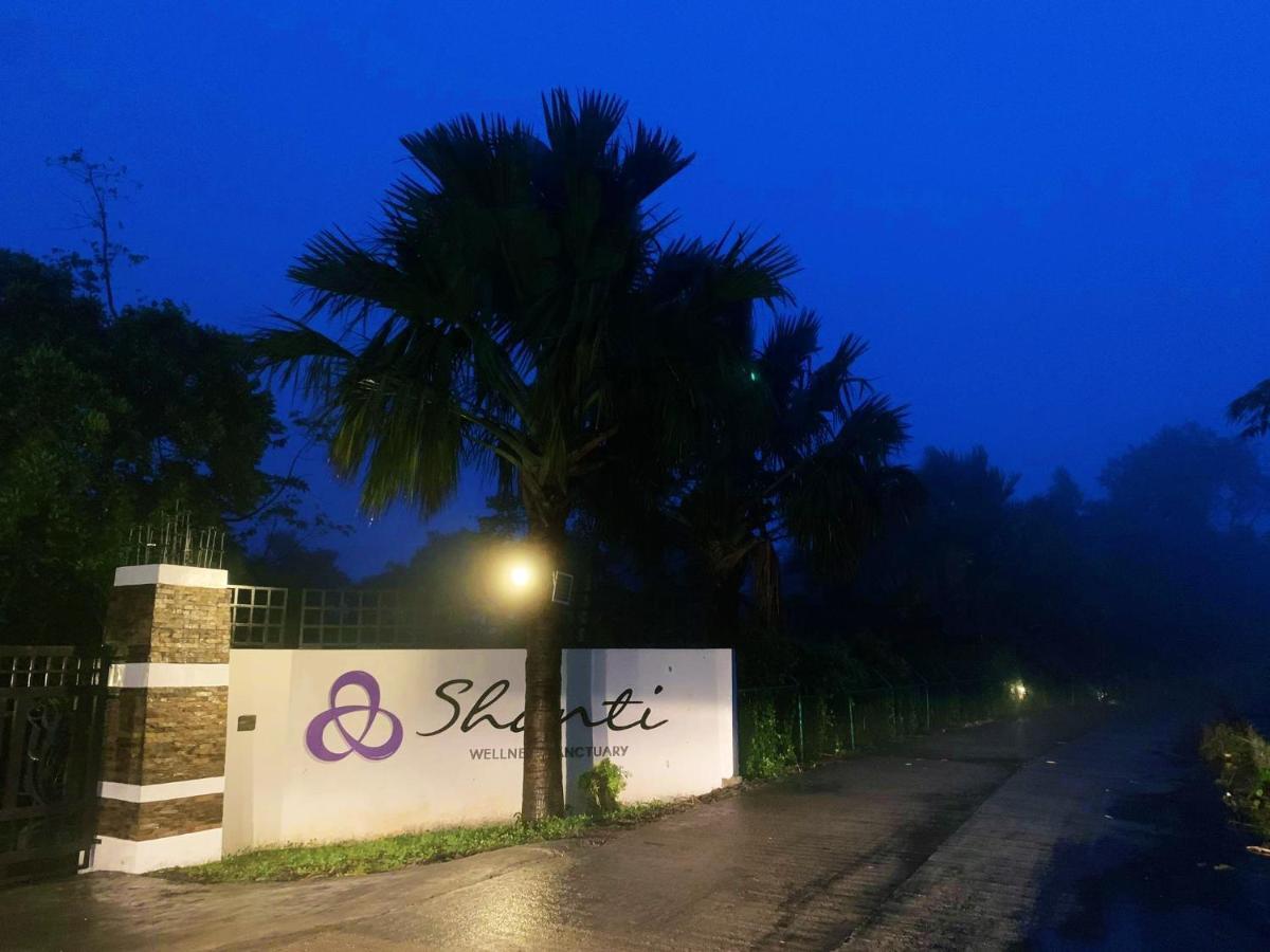 Shanti Wellness Sanctuary Lemery Exterior photo